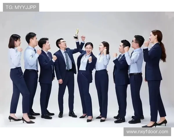 重庆足球队荣登足球团队协作排行榜第五名展现团队精神与实力 重庆足球队荣登足球团队协作排行榜第五名展现团队精神与实力